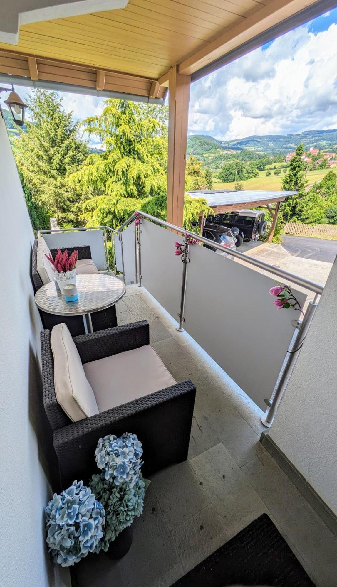Zwei Schlafzimmer Ferienapartment Anna Am Stubenbergsee Inklusive Vier E-Bikes Buitenkant foto