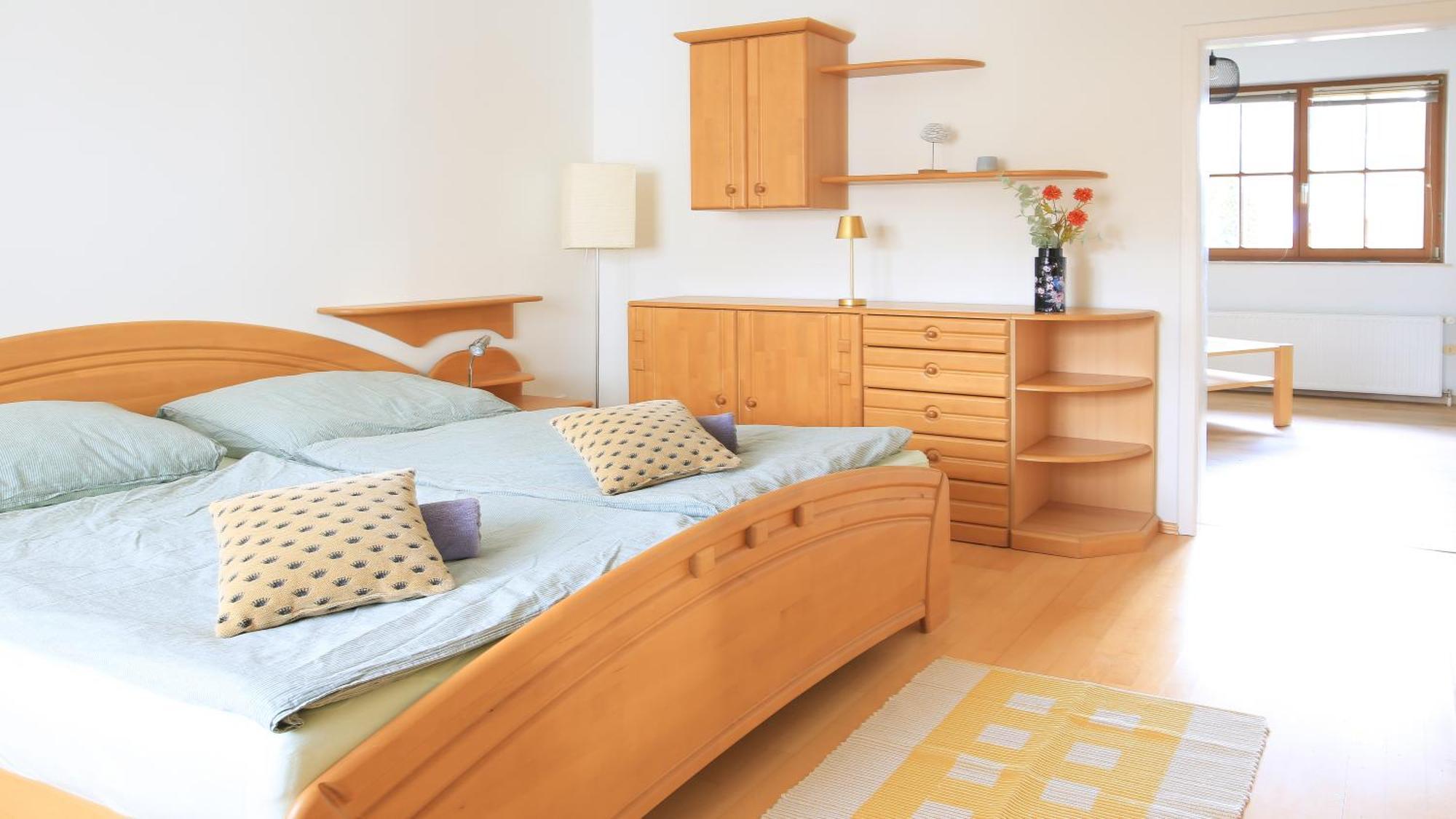 Zwei Schlafzimmer Ferienapartment Anna Am Stubenbergsee Inklusive Vier E-Bikes Buitenkant foto